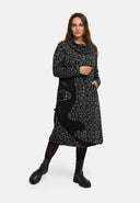 'Seriva' Dress – artful, cozy & figure-flattering