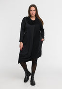 Sukienka 'Lunet' – nowoczesna, elegancka i o charakterystycznym designie