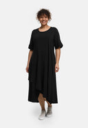 Sukienka „Valeria” – płynna, nowoczesna i kobieca