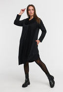 Sukienka 'Lunet' – nowoczesna, elegancka i o charakterystycznym designie