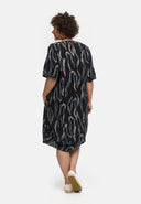 'Maris' kjole – let, kunstnerisk & komfortabel