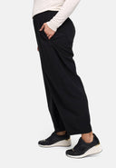 'Livia' Byxor – Vid Passform, Rent Design, & Stretch